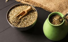 مشروب المتة وطريقة الشرب والأدوات