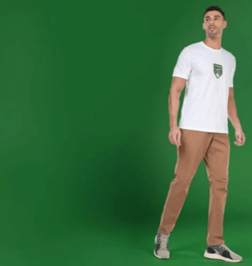 موقع الشمس والرمال